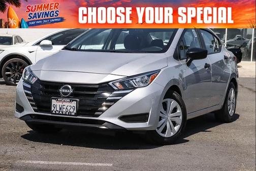 Brilliant Silver Metallic 2024 Nissan Versa 1.6 S
