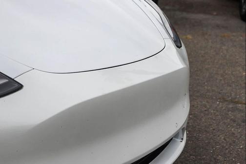 White 2022 Tesla Model Y Performance Dual Motor All-Wheel Drive