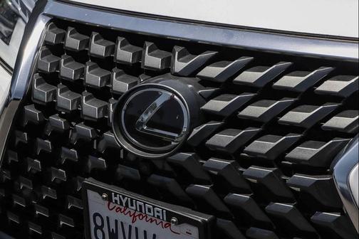 Starfire Pearl 2021 Lexus GX 460 Luxury