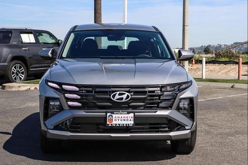 Shimmering Silver 2026 Hyundai TUCSON SE
