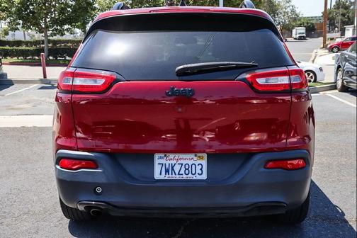 Deep Cherry Red Crystal Pearlcoat 2017 Jeep Cherokee High Altitude