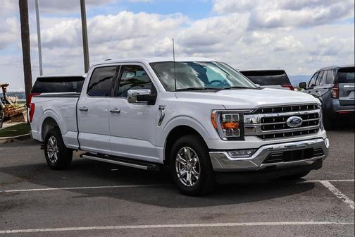 OXFORD WHITE 2023 Ford F-150 Lariat