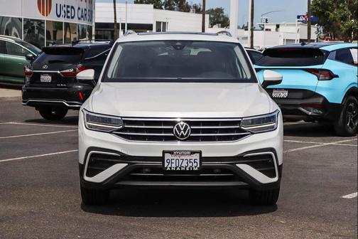 2023 Volkswagen Tiguan 2.0T SE