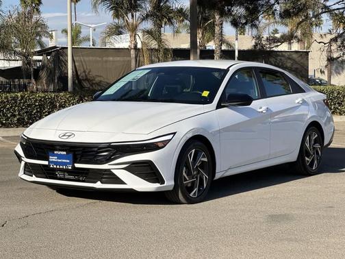 2025 Hyundai ELANTRA HEV SEL Sport