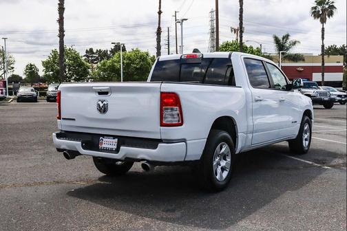 Bright White Clearcoat 2019 RAM 1500 Big Horn