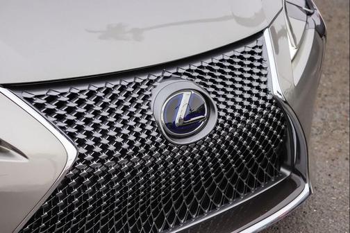 2018 Lexus LC 500h Base