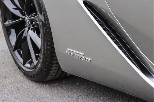 2018 Lexus LC 500h Base