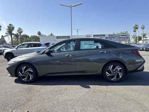 2025 Hyundai ELANTRA Sport