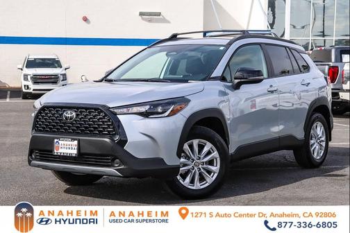 2025 Toyota Corolla Cross LE