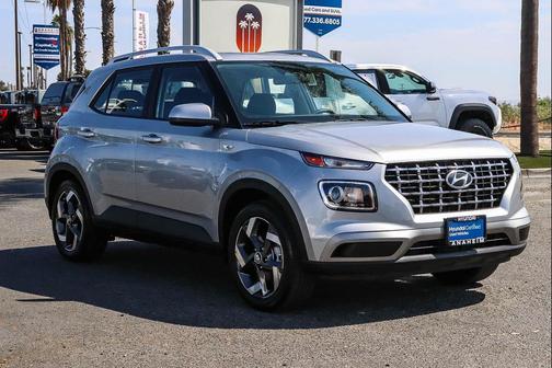 Shimmering Silver 2025 Hyundai VENUE SEL