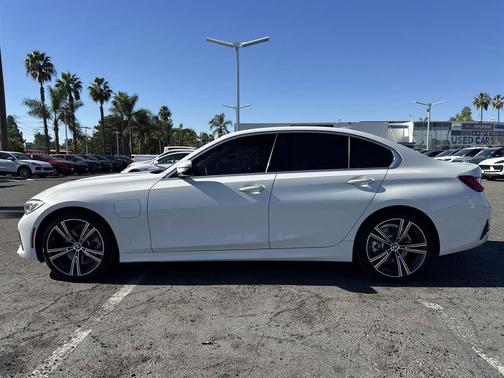 2021 BMW 330e Base