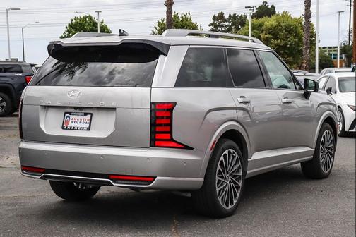 Typhoon Silver Metallic 2026 Hyundai PALISADE Calligraphy