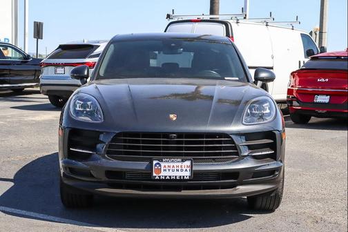 2020 Porsche Macan AWD