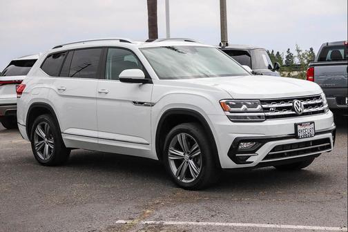 Pure White 2019 Volkswagen Atlas 3.6L SEL