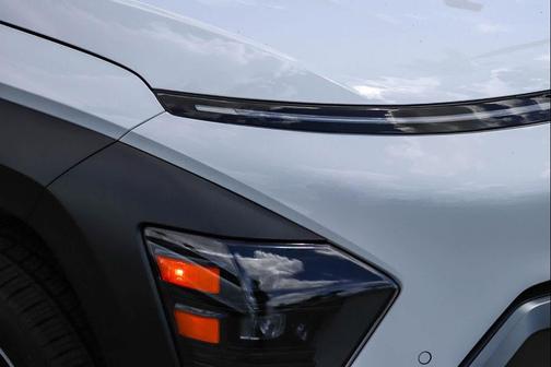 Atlas White 2026 Hyundai KONA Limited