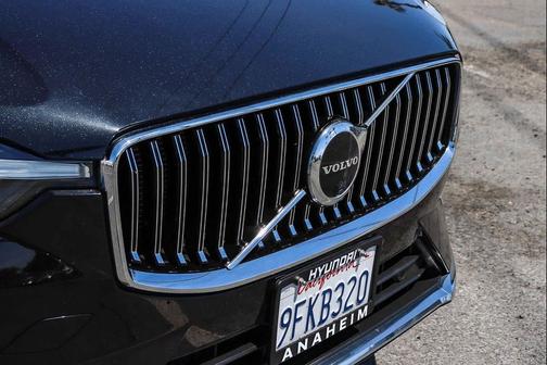 Black 2023 Volvo XC60 B5 Plus Bright Theme