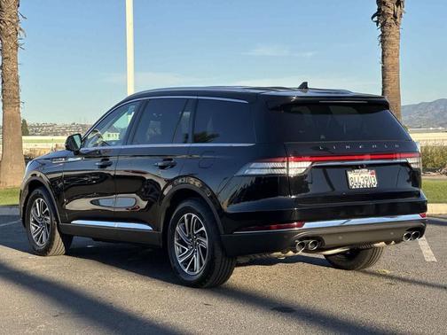 2023 Lincoln Aviator Livery