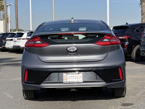2019 Hyundai IONIQ Plug-In Hybrid Base