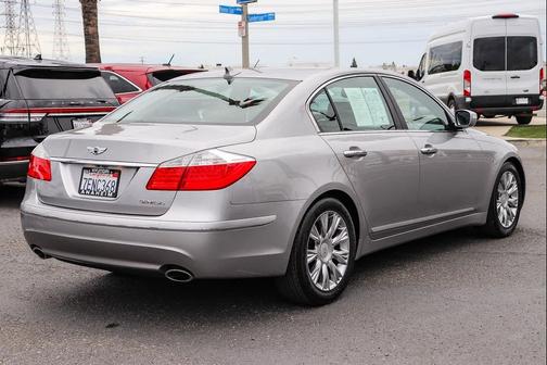 2011 Hyundai Genesis 3.8