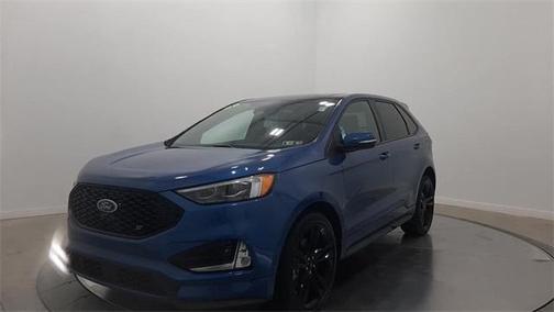 Photo 4 of 32 of 2020 Ford Edge ST