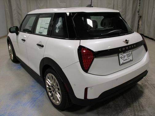 2025 MINI Hardtop Cooper