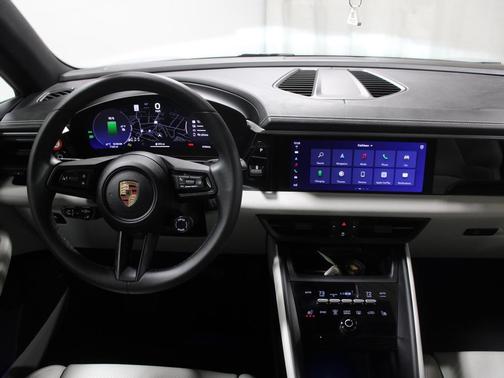 2024 Porsche Macan 4