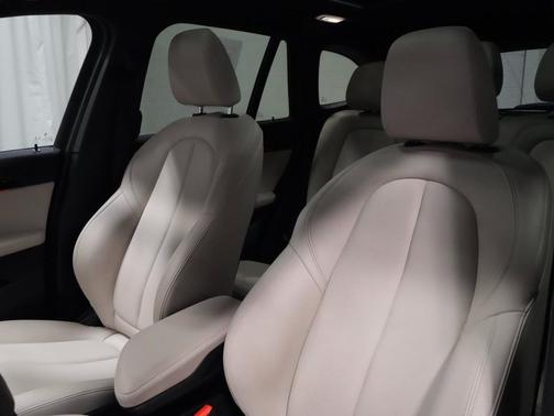 2019 BMW X1 xDrive28i