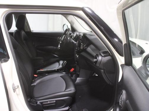Pepper White 2021 MINI Hardtop Cooper