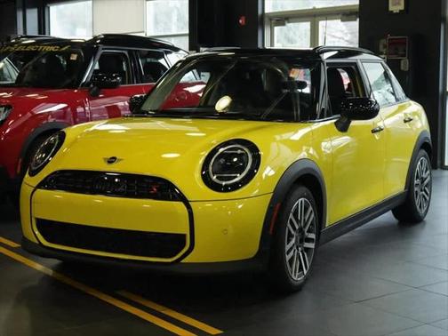 2025 MINI Hardtop Cooper S