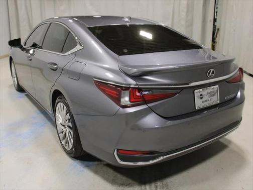 2019 Lexus ES 300h Ultra Luxury