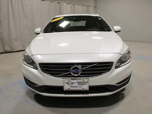 2017 Volvo V60 T5 Premier