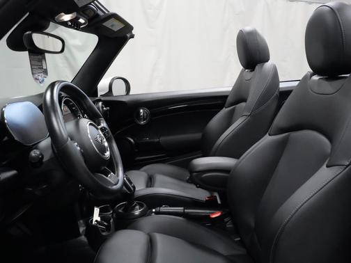 Nanuq White Metallic 2024 MINI Convertible Cooper S