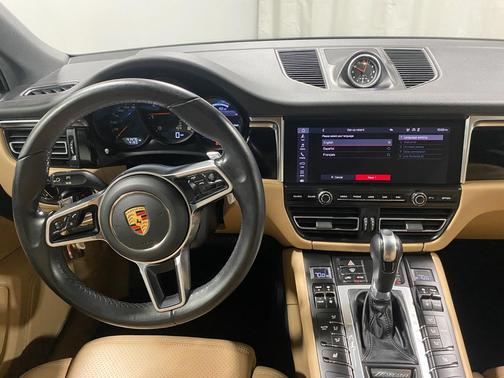 2021 Porsche Macan 
