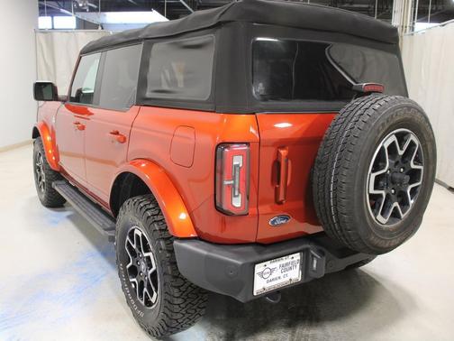 2022 Ford Bronco Outer Banks