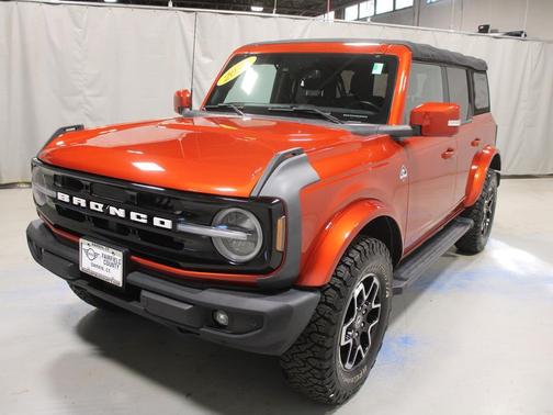 2022 Ford Bronco Outer Banks