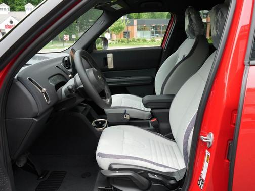 Chili Red II 2026 MINI Countryman Oxford Edition