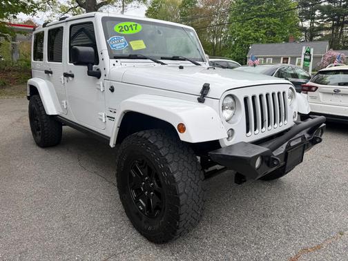 Bright White Clearcoat 2017 Jeep Wrangler Unlimited Sahara