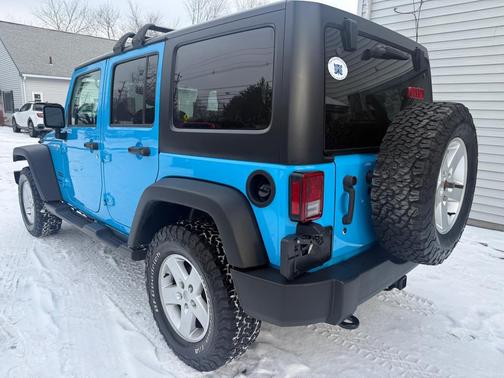 2017 Jeep Wrangler Unlimited Sport