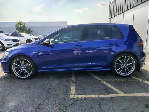 Lapiz Blue Metallic 2017 Volkswagen Golf R 2.0T DSG