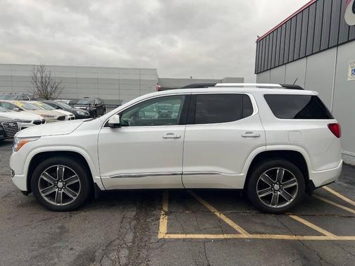 2017 GMC Acadia Denali