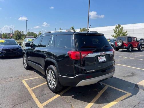 2019 GMC Acadia SLE-2