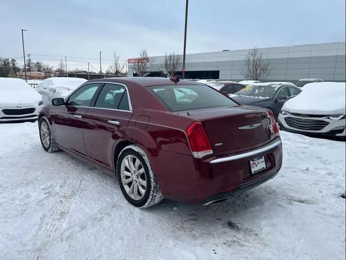 2017 Chrysler 300C Base
