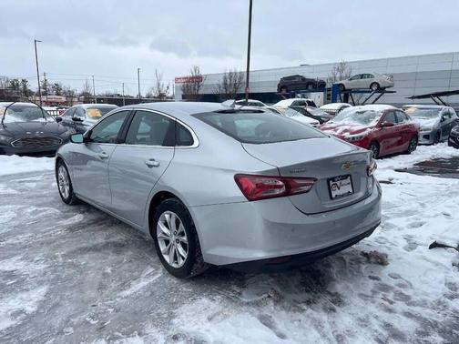 2021 Chevrolet Malibu FWD LT