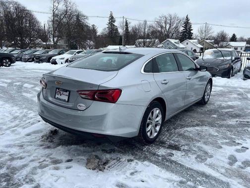 2021 Chevrolet Malibu FWD LT