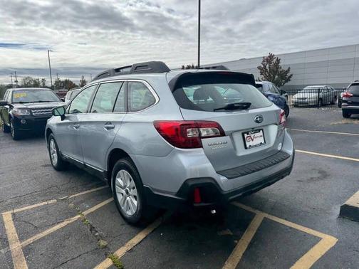2018 Subaru Outback 2.5i