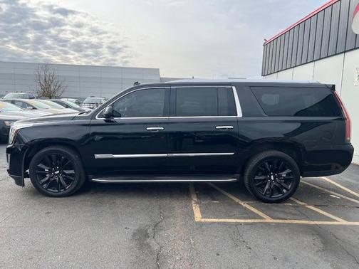 2015 Cadillac Escalade ESV Luxury