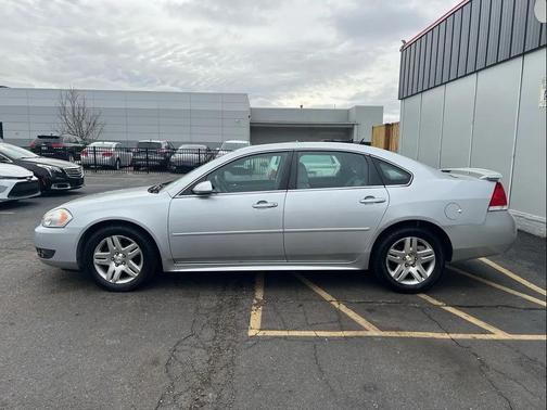 Silver Ice Metallic 2010 Chevrolet Impala LT