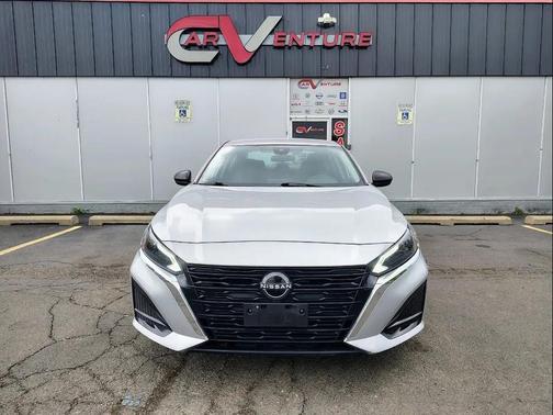 Brilliant Silver Metallic 2024 Nissan Altima 2.5 SV