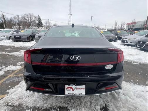 2021 Hyundai SONATA SE
