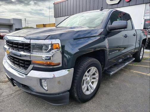 Deep Ocean Blue Metallic 2018 Chevrolet Silverado 1500 1LT